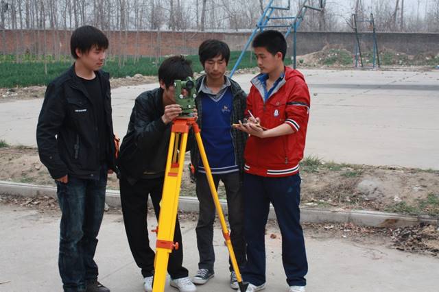 http://zkvtczs.university-hr.com/editor_files/41.jpg