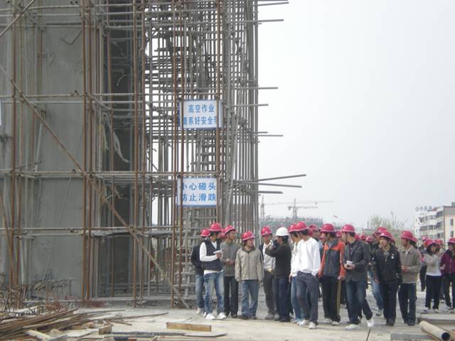 http://zkvtczs.university-hr.com/editor_files/4(1).jpg